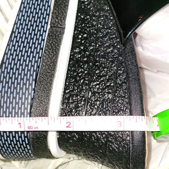 L'ARTISTE slide in wedge sandal black patent leather. - Picture 5 of 6